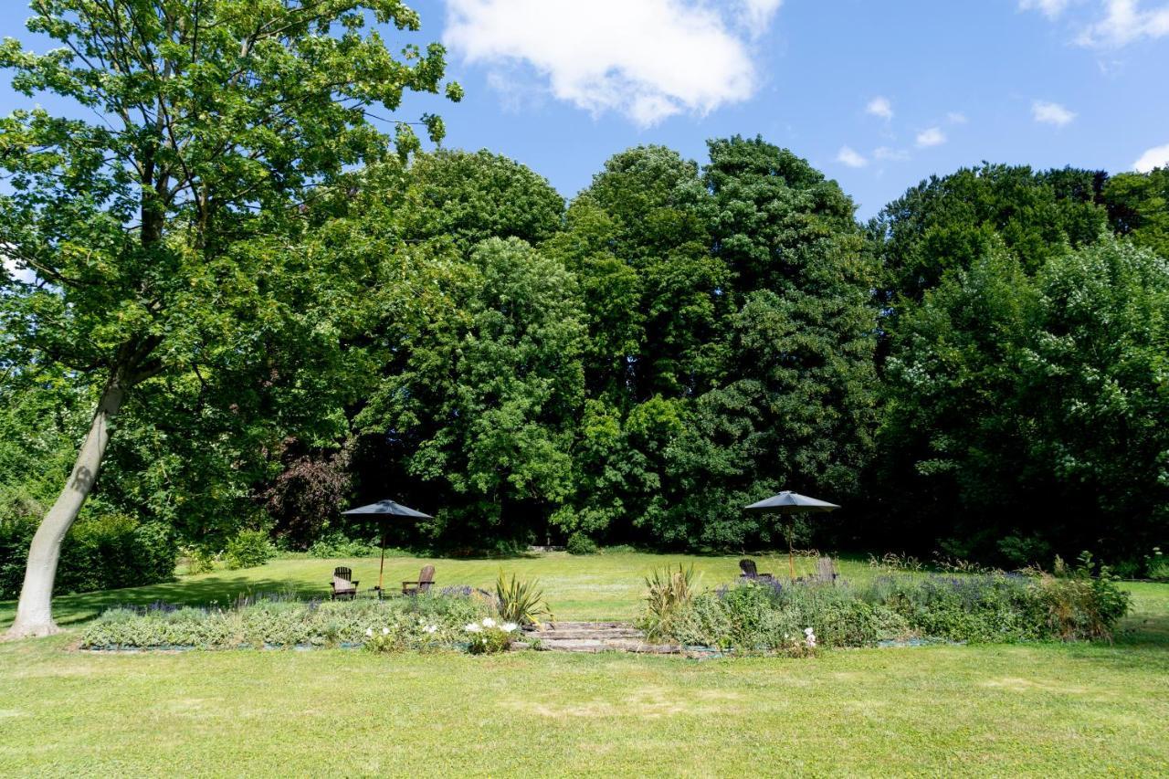 Domaine De La Course Bed & Breakfast Doudeauville Exterior photo